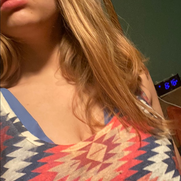 Geometric pattern tank - Picture 2 of 2